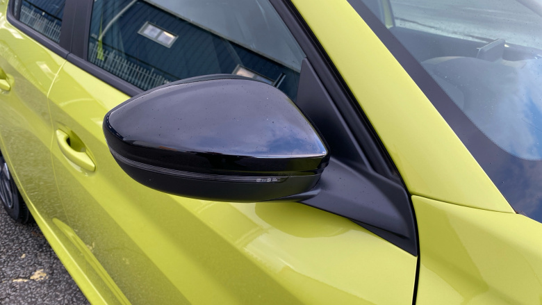 Peugeot 208 1.2 PureTech 100 Style 5dr Petrol Hatchback